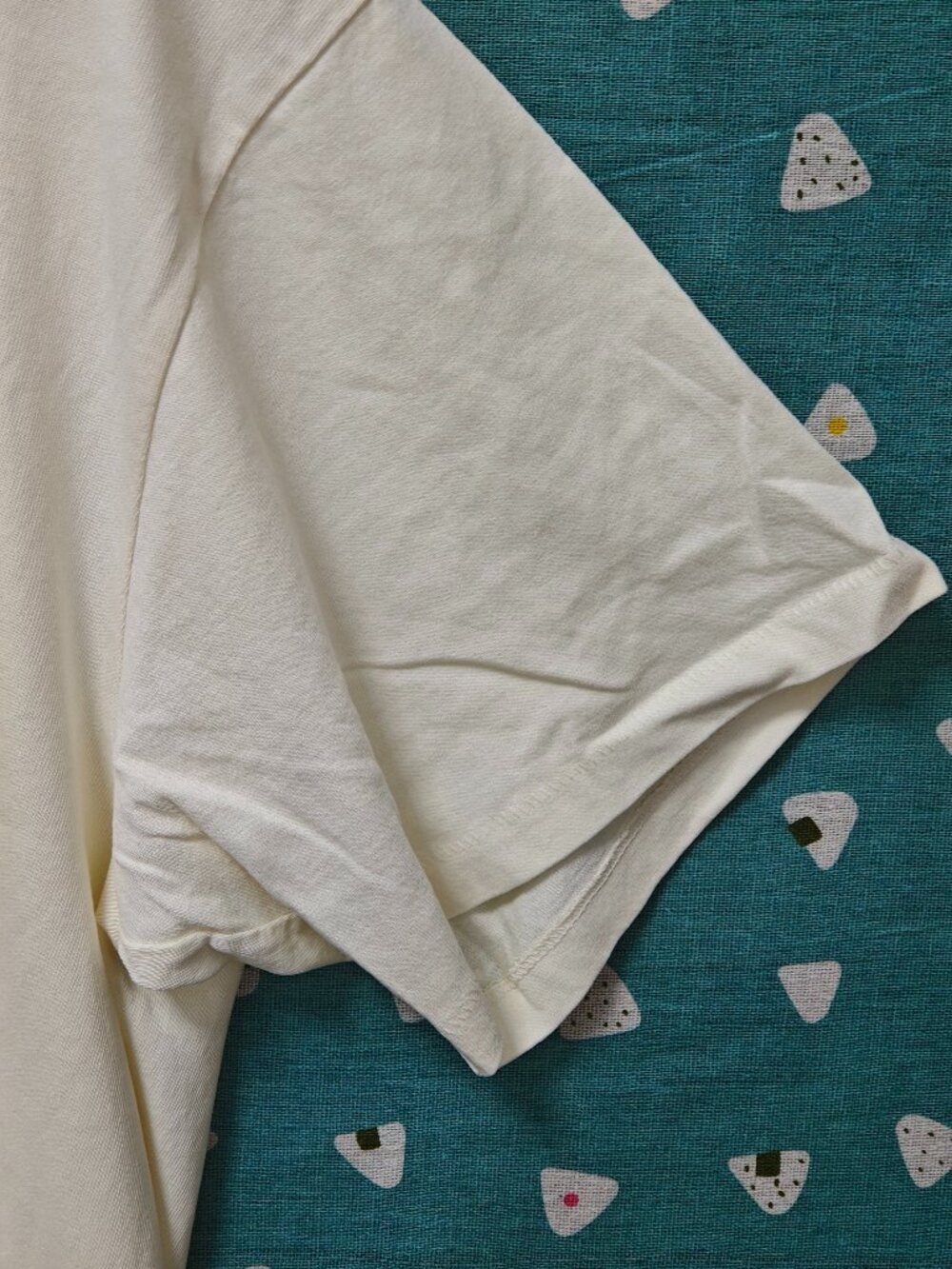 Cream Gallery Dept Doc Johnson Print T‑Shirt, Small - Picture 3 of 7